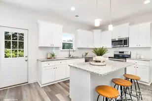5536 Howard St, Charlotte, NC 28269 - Photo 6