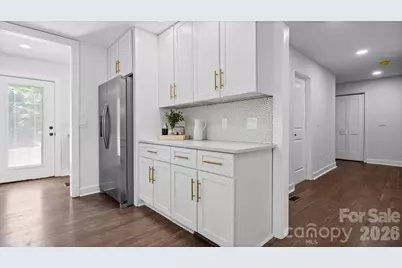 4115 Sharon Amity Road, Charlotte, NC 28205 - Photo 10