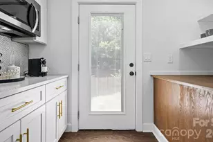 4115 Sharon Amity Rd, Charlotte, NC 28205 - Photo 12