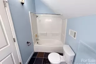 4412 Lazy Dr, Charlotte, NC 28215 - Photo 22