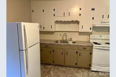 3465 Smokehouse Court #5, Lenoir, NC 28645 - Photo 6
