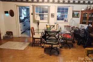 3012 Burbank Dr, Charlotte, NC 28216 - Photo 4