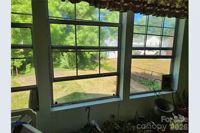 3012 Burbank Drive, Charlotte, NC 28216 - Photo 12
