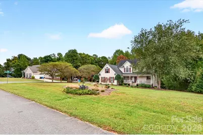 8705 Dartmoor Place, Charlotte, NC 28227 - Photo 2