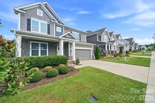 2029 Burton Point Ct, Waxhaw, NC 28173 - Photo 2