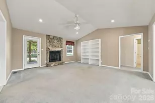 1119 Edgefield Ln, Newton, NC 28658 - Photo 4