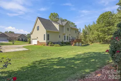 4858 Elmhurst Drive NE, Hickory, NC 28601 - Photo 42