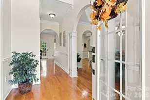 4858 Elmhurst Dr NE, Hickory, NC 28601 - Photo 6
