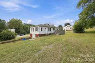 2204 W Main St, Albemarle, NC 28001 - Photo 4