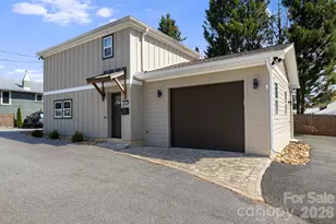 607 Kanuga Rd, Hendersonville, NC 28739 - Photo 1