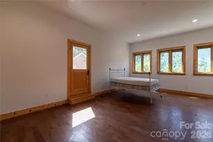 2099 S Toe River Rd, Burnsville, NC 28714 - Photo 16