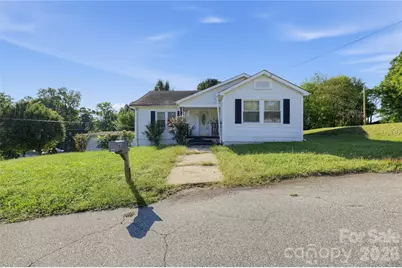 519 E 2nd Avenue, Newton, NC 28658 - Photo 2