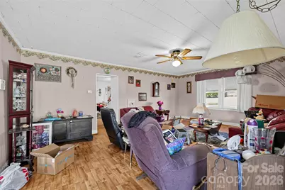 519 E 2nd Avenue, Newton, NC 28658 - Photo 16
