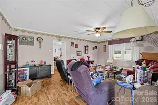 519 E 2nd Ave, Newton, NC 28658 - Photo 16