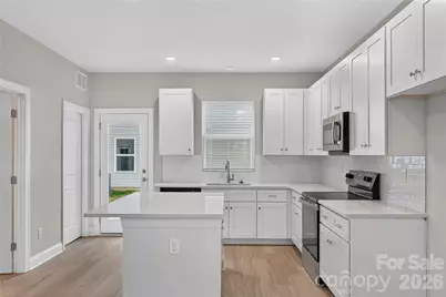 3535 Avalon Avenue, Charlotte, NC 28208 - Photo 8