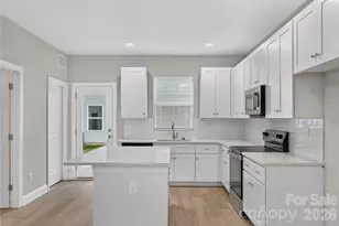 3535 Avalon Ave, Charlotte, NC 28208 - Photo 8