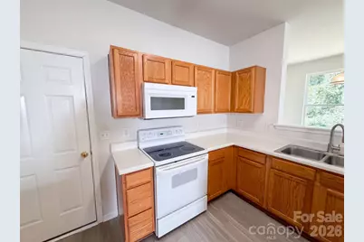 4735 Nijinsky Court, Charlotte, NC 28216 - Photo 8