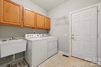 5523 Tullamore Lane, Charlotte, NC 28269 - Photo 22