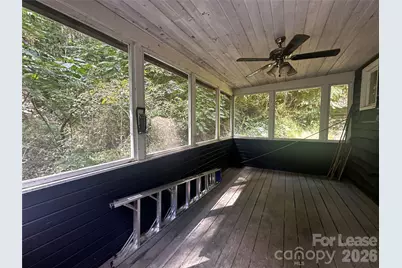 701 Deacon Road, Burnsville, NC 28714 - Photo 22