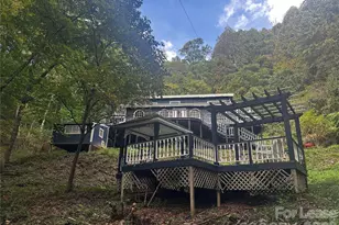 701 Deacon Rd, Burnsville, NC 28714 - Photo 2