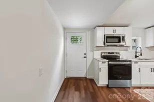 213 Kings Mountain St, York, SC 29745 - Photo 10