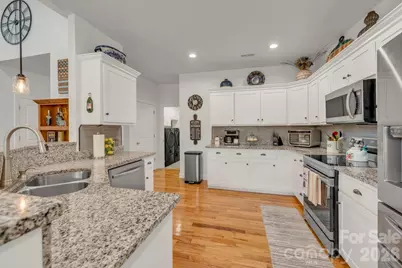 1115 King George Court, Lenoir, NC 28645 - Photo 12