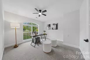 5329 Kuykendall Rd, Charlotte, NC 28270 - Photo 30
