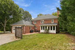 9414 Tillot Dr, Matthews, NC 28105 - Photo 32