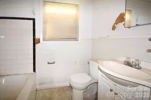 2715 Southwest Blvd, Charlotte, NC 28216 - Photo 8