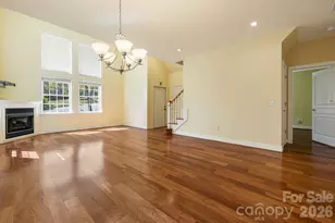 28 Trafalgar Cir, Asheville, NC 28805 - Photo 18