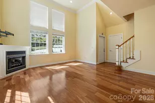 28 Trafalgar Cir, Asheville, NC 28805 - Photo 14