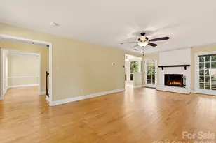 8614 Golf Ridge Dr, Charlotte, NC 28277 - Photo 4
