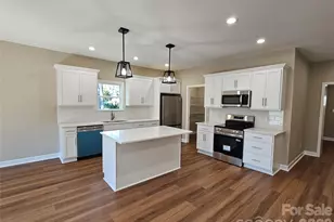 3670 Travertine Dr, Lancaster, SC 29720 - Photo 6