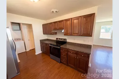 413 Greenwood Drive, Charlotte, NC 28217 - Photo 6