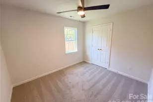 413 Greenwood Dr, Charlotte, NC 28217 - Photo 12