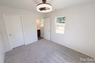413 Greenwood Dr, Charlotte, NC 28217 - Photo 8