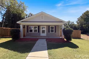 413 Greenwood Dr, Charlotte, NC 28217 - Photo 1