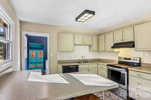 96 Rhinehart St, Waynesville, NC 28786 - Photo 10
