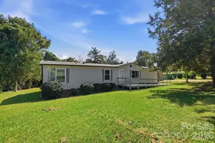 6017 Frazier Dr, Davidson, NC 28036 - Photo 2