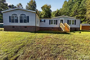 124 Tyler Ter, Rutherfordton, NC 28139 - Photo 1