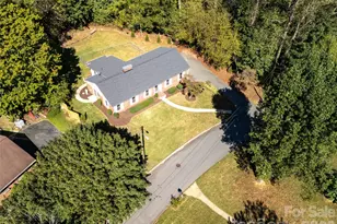 6 Crestwood Ln, Candler, NC 28715 - Photo 48