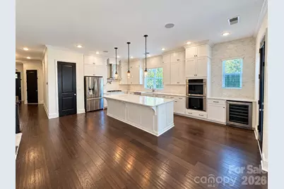 337 Belton Street, Charlotte, NC 28209 - Photo 2