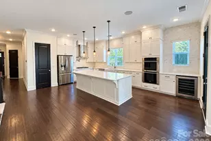 337 Belton St, Charlotte, NC 28209 - Photo 2