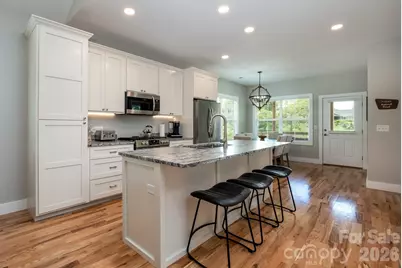 131 Mills Avenue, Brevard, NC 28712 - Photo 10