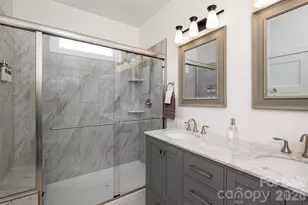 131 Mills Ave, Brevard, NC 28712 - Photo 18