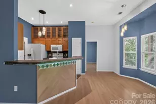 1021 Stinson Glen Ln, Charlotte, NC 28214 - Photo 6