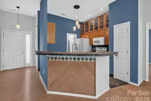 1021 Stinson Glen Ln, Charlotte, NC 28214 - Photo 8