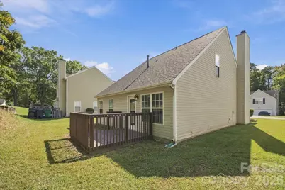 7812 Montbrook Drive, Charlotte, NC 28214 - Photo 26