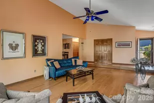 8 Zachary Ridge Rd, Asheville, NC 28804 - Photo 8