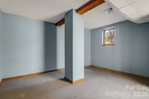 8 Zachary Ridge Rd, Asheville, NC 28804 - Photo 24